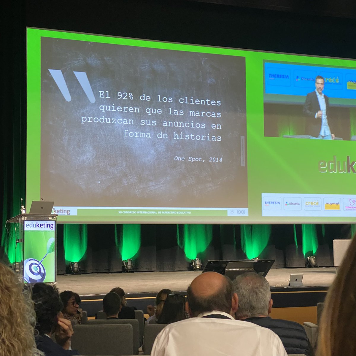 RMLoreto's tweet photo. Brillante ponencia de @jesusalcoba en @eduketing #eduketing #experiencia #cliente #marketing https://t.co/7oqrVyUdOb