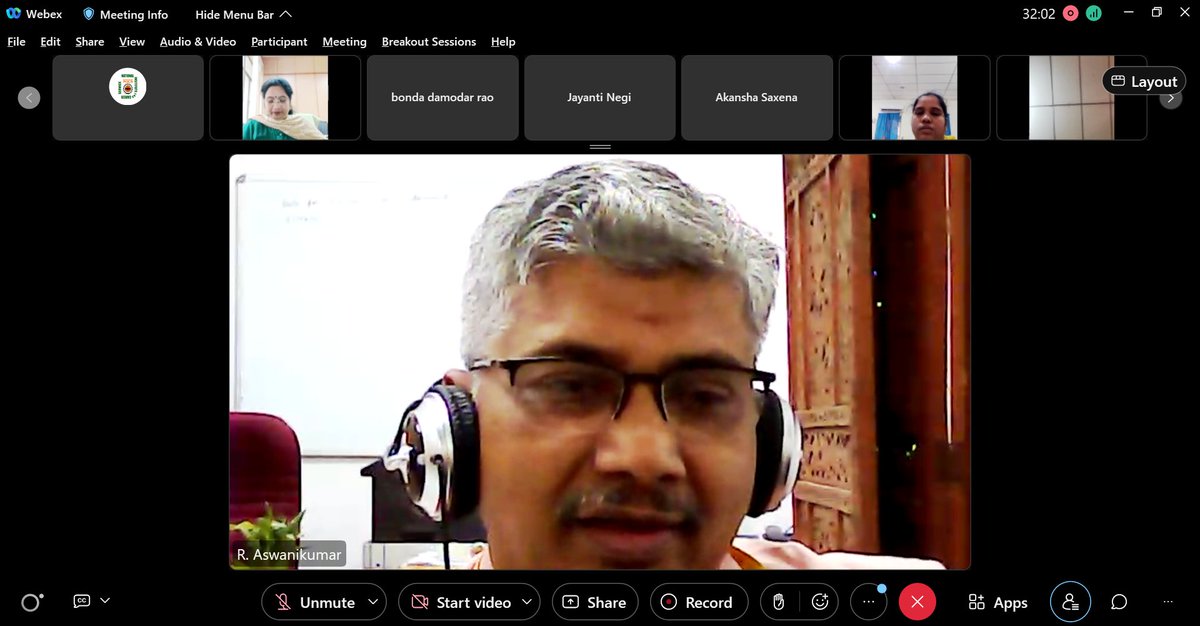 nicsgov's tweet photo. NICS organized an Online Training Programme for Employment Service Personnel on NCS Portal Management &amp; Career Counselling on 10th November, 2022. Sh. R. Awanikumar, JDE, DGE; Smt. Reeta, DDE, NICS &amp; Smt. Kanta Devi, ADE, NICS addressed the sessions. https://t.co/HNgkAt2TS0