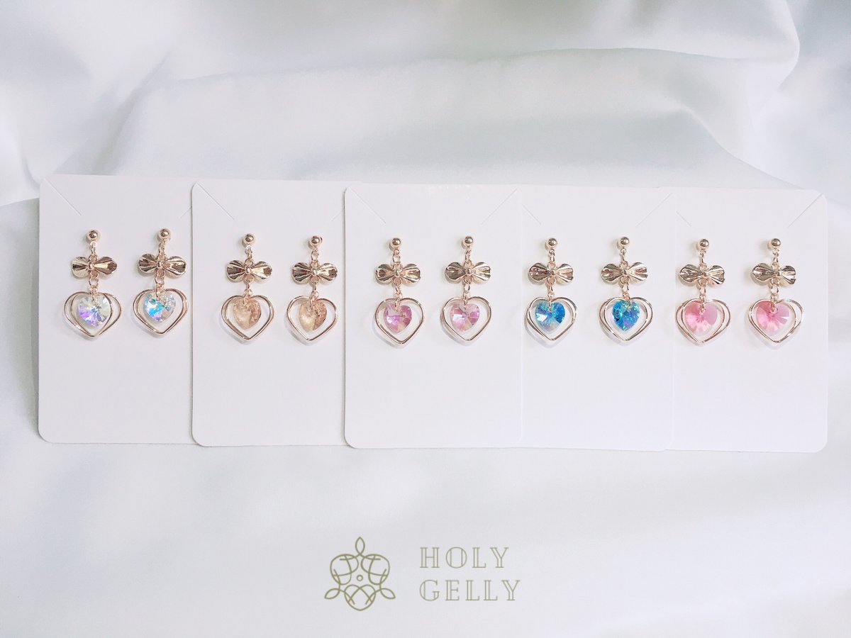 HolyGelly's tweet photo. น้องพร้อมส่งงานคริสตัลสวารอฟสกี้ ยังมีว่างอยู่นะคะ

1.The Crystal of Love = 240

คอลเจ้าหญิงบาร์บี้
2.ต่างหู แบบที่ 1 = 280
3.ต่างหู แบบที่ 2 = 300
4.สร้อยคอ = 220
5.กำไลข้อมือ = 390
6.สายคล้องแมส = 560 - 600
7.แหวนเจ้า = 180

สนใจสอบถามได้ค่ะ บางสีเหลือคู่สุดท้ายแล้วนะคะ https://t.co/2c33DhwmIi