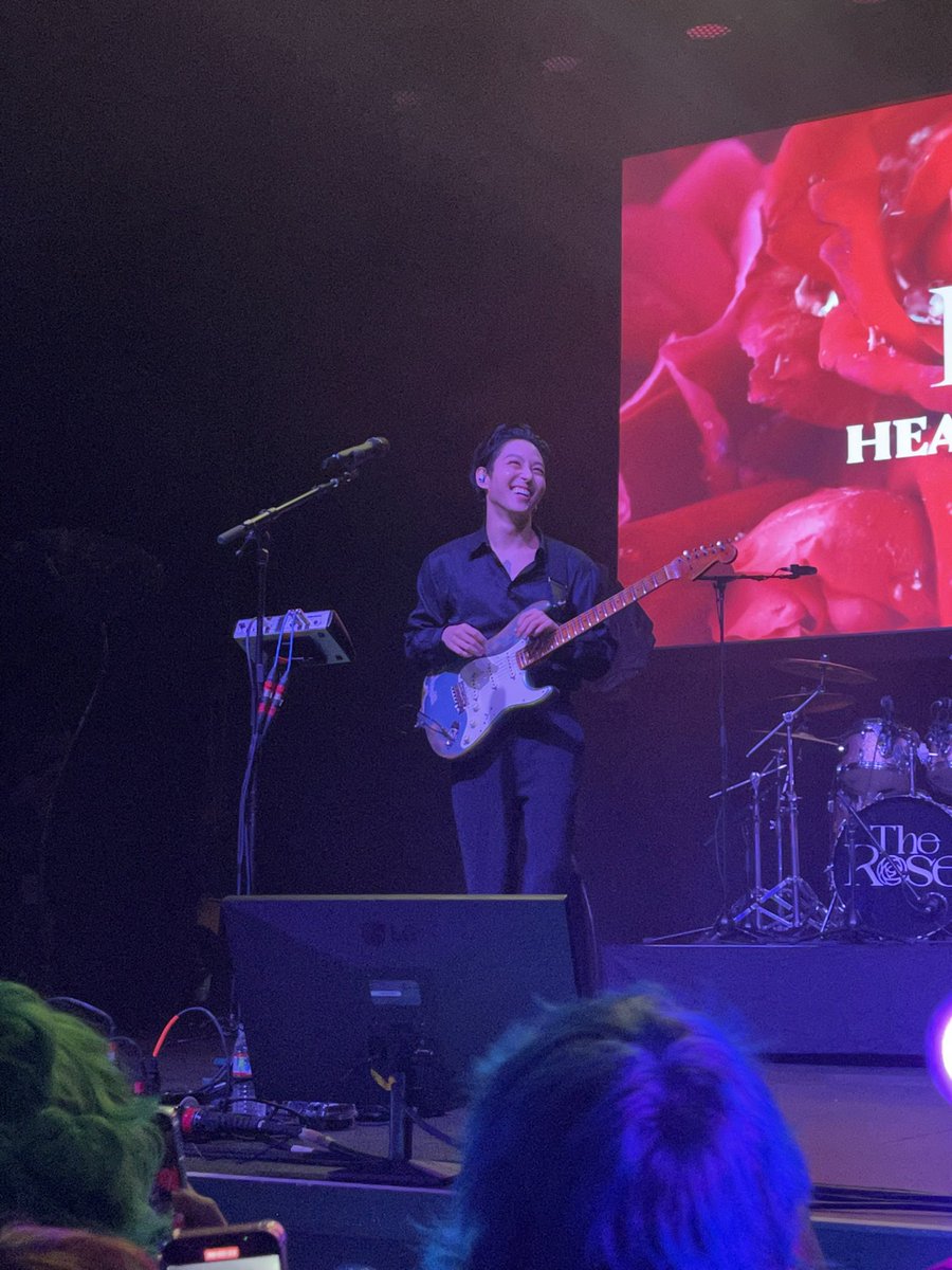 tenderyv's tweet photo. okay these are the last of my woosung pictures ok #TheRoseinSF #TheRoseSF https://t.co/Swb9rMphOP