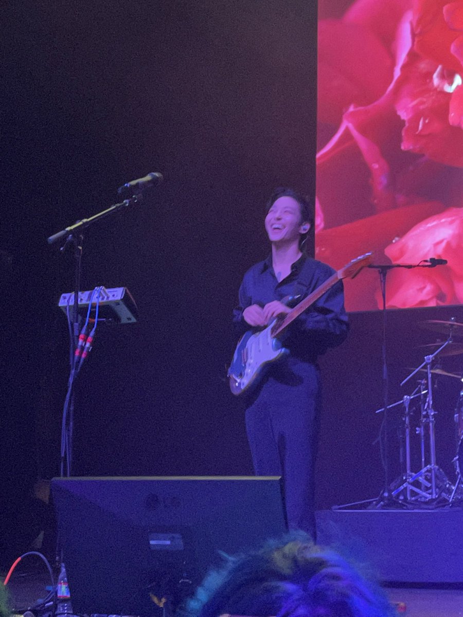 tenderyv's tweet photo. okay these are the last of my woosung pictures ok #TheRoseinSF #TheRoseSF https://t.co/Swb9rMphOP