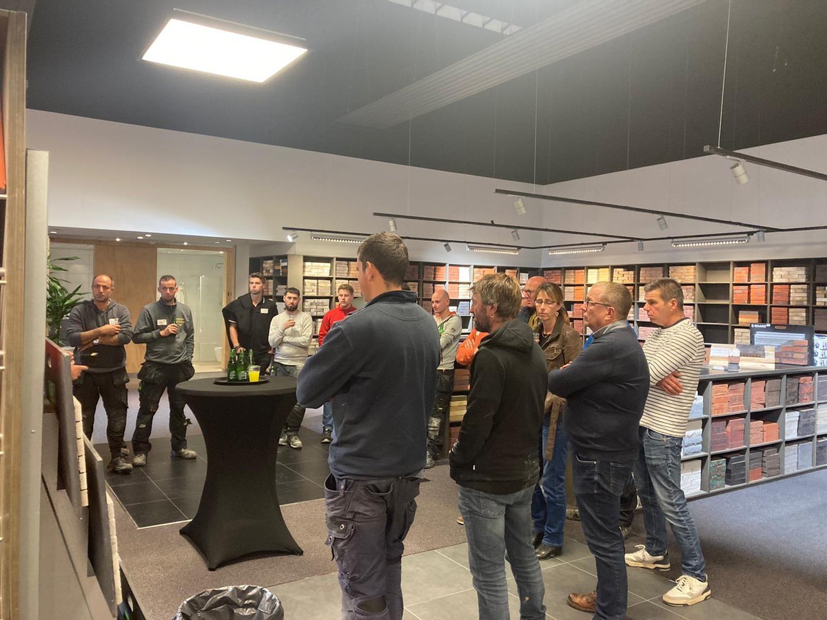 Greenworks in tour in Middelburg
Greenworks Academy On Tour was deze week bij Raab Karcher Middelburg. Bijpraten over de meest recente ontwikkelingen omtrent de WKB. 

De volgende On Tour is bij BMN Nijverdal op 23 november a.s. 
Aanmelden of meer info: greenworksacademy.nl/ontour/
