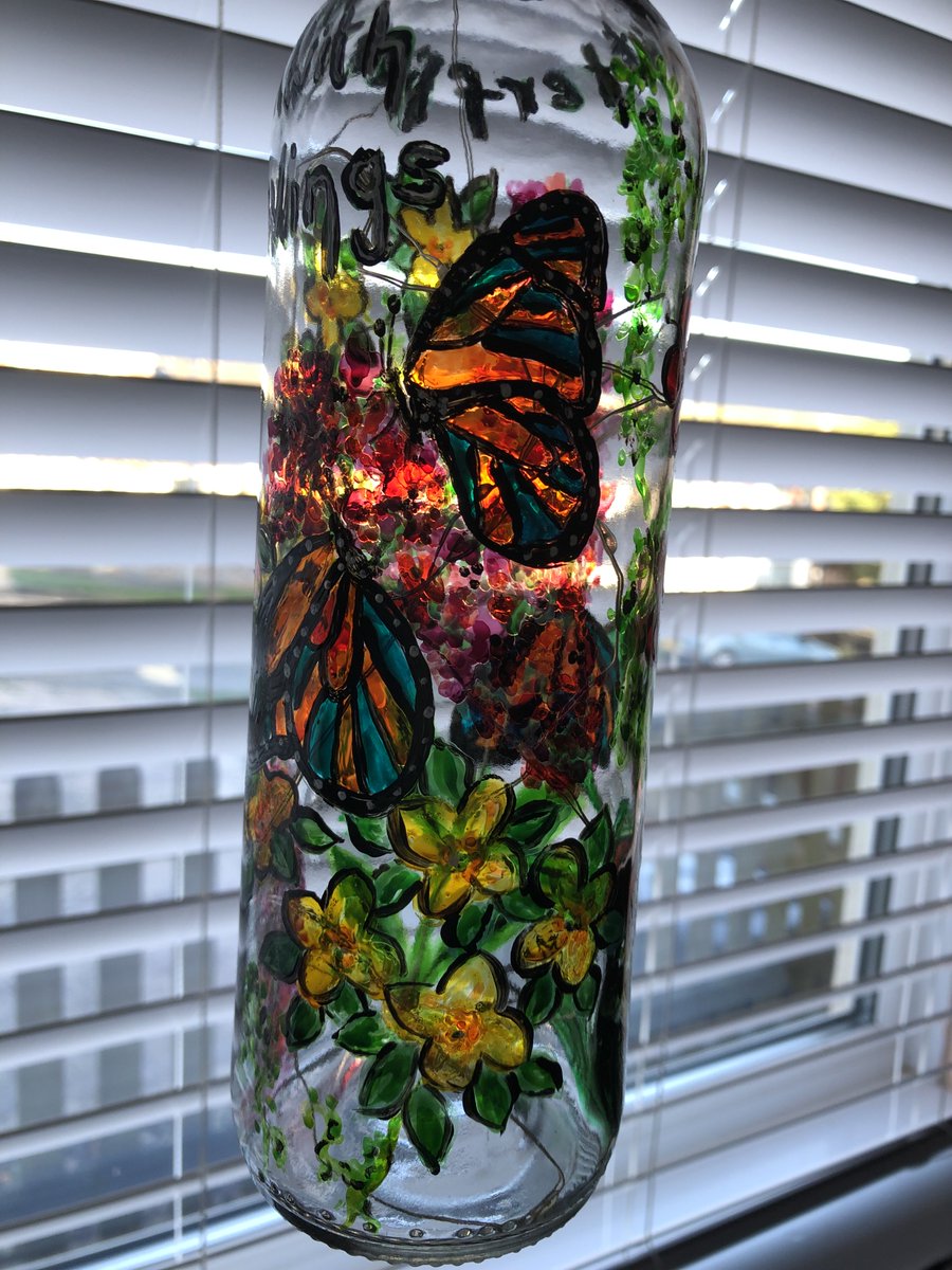 Butterfly Art Light Bottle is now finished and available to purchase from ebay.co.uk/usr/anne-mas-0 #Artlightbottles #glassart #paintedwinebottles #decorativebottles #upcycledbottles #uniquegiftideas #handcrafted