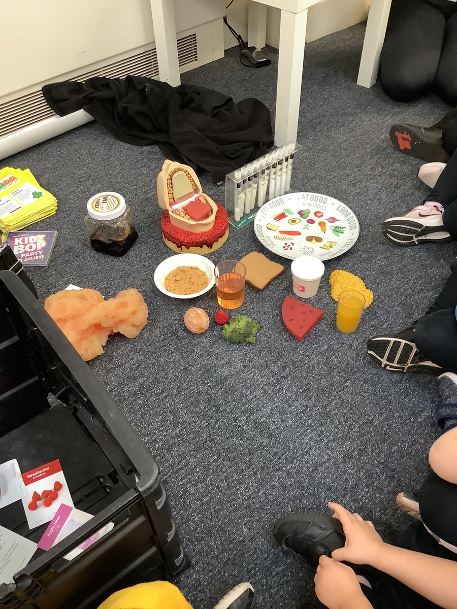 GilberdykeRocks's tweet photo. The Robins would like to say a big thank you to Mrs Douthwaite who is the NHS senior health trainer for children and families in this area. The children loved learning how to be healthy and get moving. If any families need support with this subject please see Mrs T-M/ Mrs Wilson. https://t.co/EEpvpAUg3k