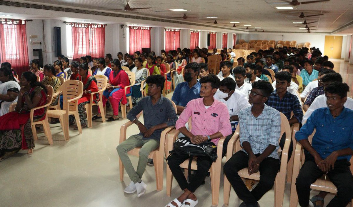 excelinstituti1's tweet image. எக்ஸல் வணிகவியல் மற்றும் அறிவியல் கல்லூரி, வணிகவியல் துறைசார்பாக ஊட்டச்சத்து விழிப்புணர்வு நிகழ்வானது 08.11.2022 செவ்வாய்க்கிழமை நடைபெற்றது.
 
#excelinstitutions #excelgroupinstitutions #excelcollegeforcommerceandscience #commerce #science #vitamin #awareness #events #college