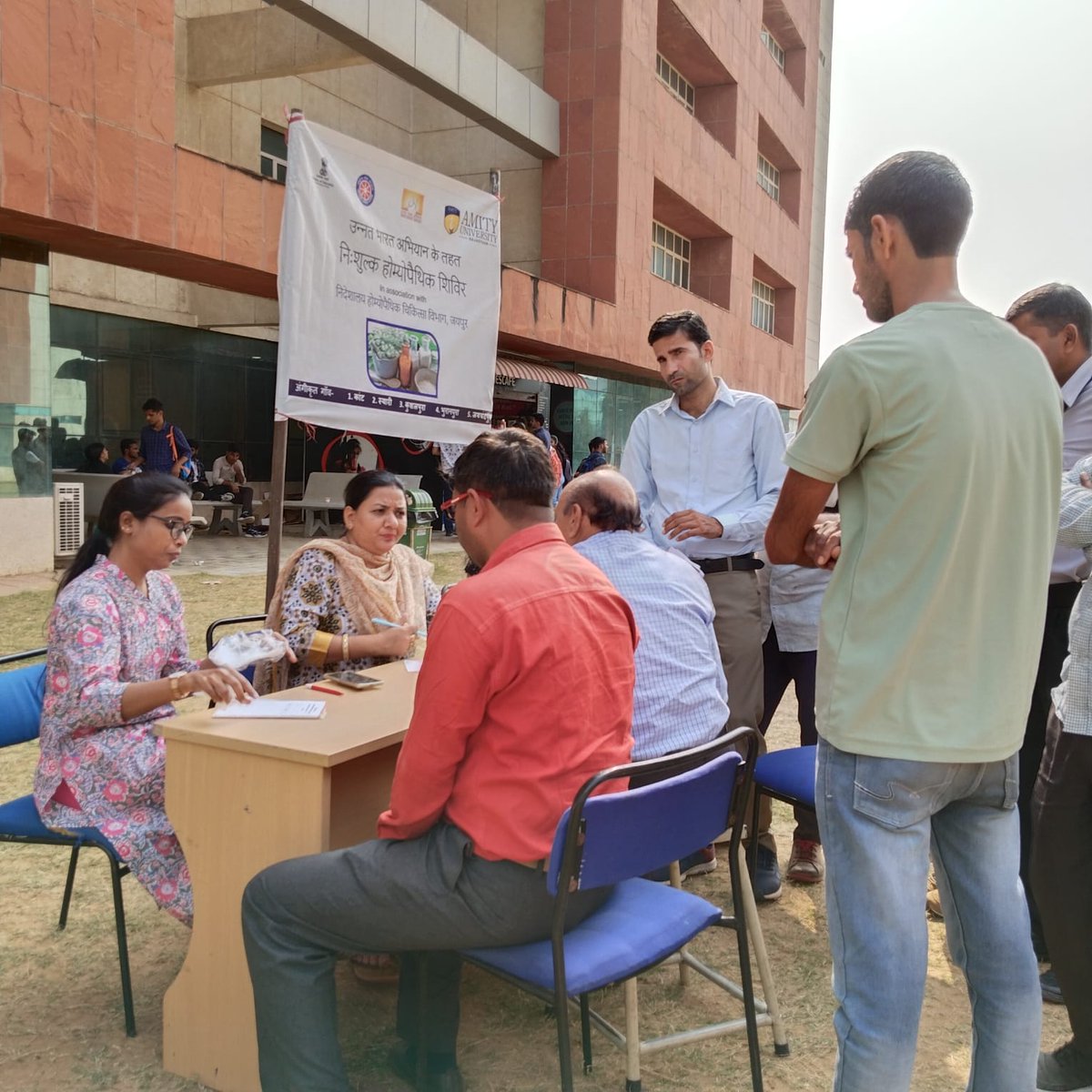 #NSS Cell, Amity University Rajasthan has conducted a free #homeopathic medicine & checkup camp at campus. Doctors from #Jaipur has visited & checked the people's health. PVC from AUR was also on the venue & thanked the doctors and NSS volunteers for their great initiative.
