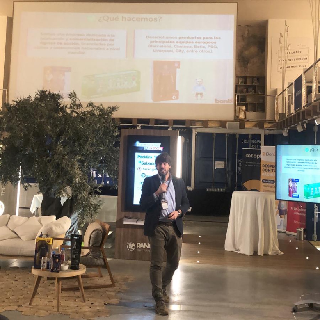 Ecommerce_es's tweet image. 💯 Momento de Miquel Barti Vigas, Cofundador de #BANBOTOYS. En este #StartupMoment conoceremos más sobre esta tienda online.

#EcommerceTourBarcelona