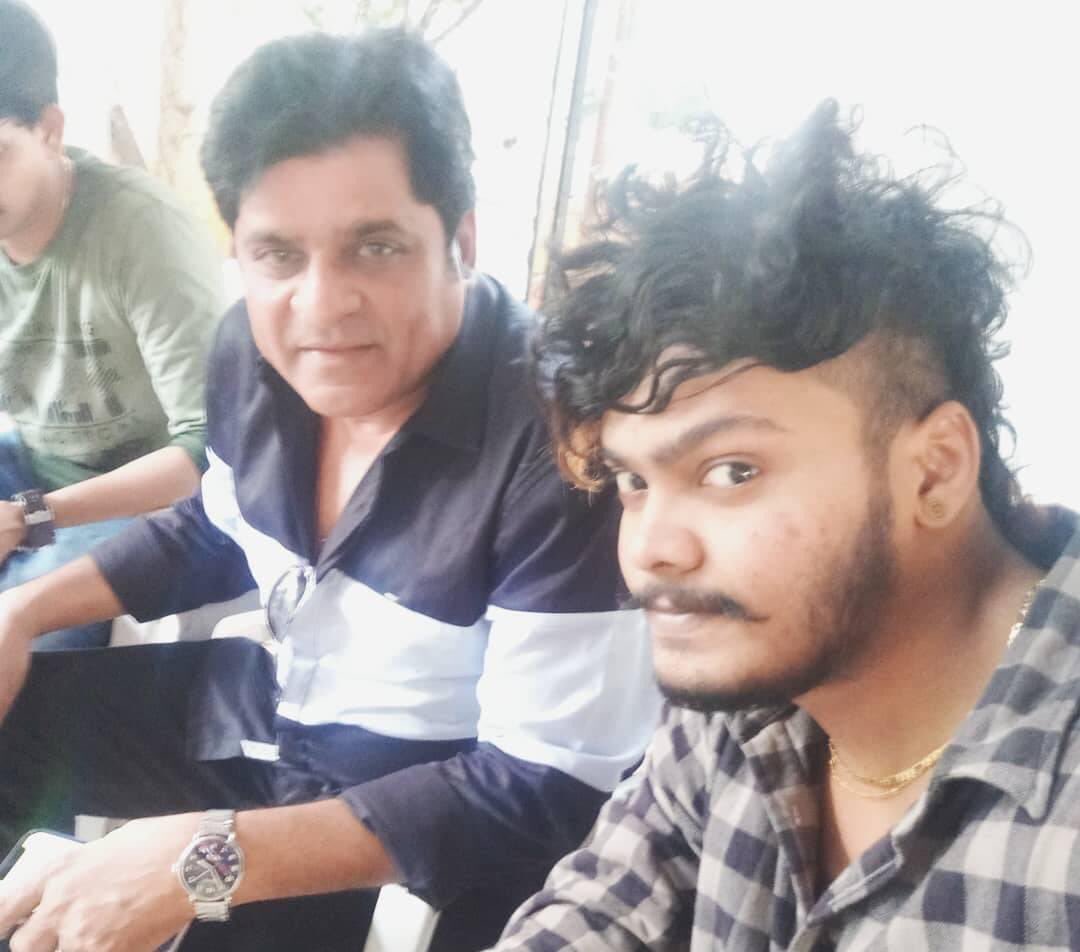 mahesh17kumar's tweet photo. Congratulations Ali brother for taking charge to AP electronic media advisor 💐 belated

#ActorAli #apelectronicmedia #advisor #maheshmachidi #StarMaa #trending #AndhraPradesh #PoliticalNews #YSRCongressParty.  @MaheshMachidi17 @ysr @ysjagan @TODAYshow https://t.co/DljoI9COcA