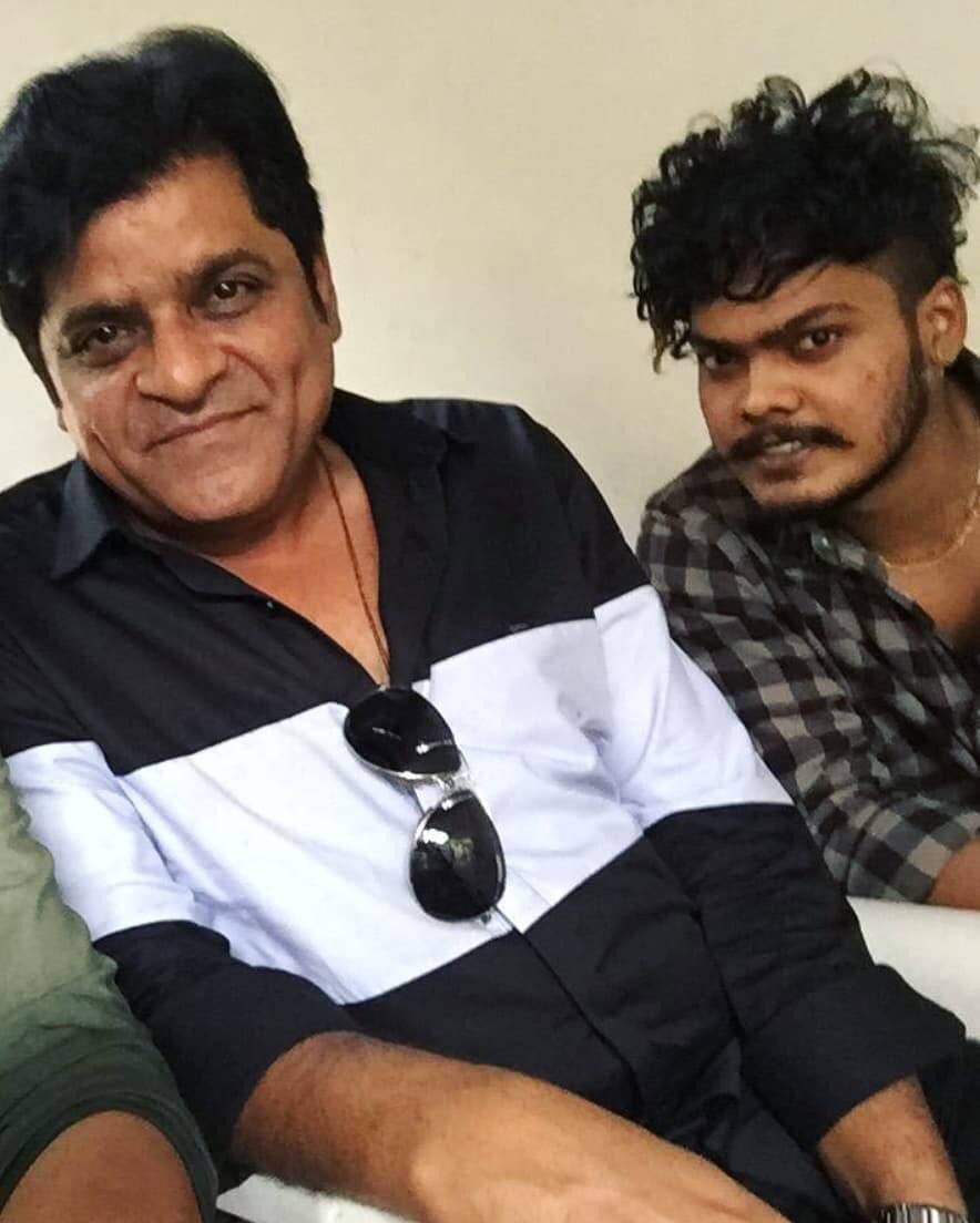 mahesh17kumar's tweet photo. Congratulations Ali brother for taking charge to AP electronic media advisor 💐 belated

#ActorAli #apelectronicmedia #advisor #maheshmachidi #StarMaa #trending #AndhraPradesh #PoliticalNews #YSRCongressParty.  @MaheshMachidi17 @ysr @ysjagan @TODAYshow https://t.co/DljoI9COcA