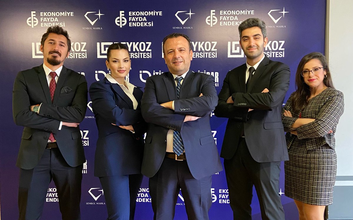 itibarakademisi's tweet photo. Beykoz Üniversitesinin destekleriyle İtibar Akademisi olarak Ekonomiye Fayda Endeksi 2022 ödül törenini başarıyla gerçekleştirdik. Ödül alan markaları başarılarından dolayı tebrik ederiz. https://t.co/94cOrvPDmB