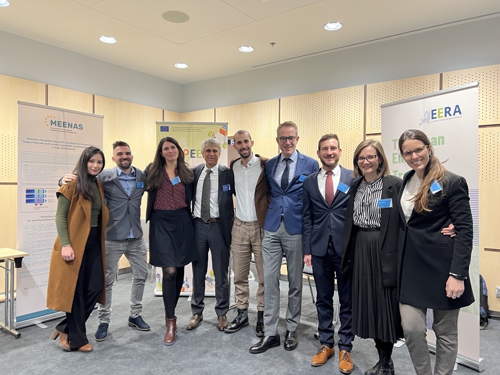 EERA_SET's tweet photo. 📢The EERA team is participating in the #SETPlan2022 conference in Prague. Besides participating as speakers and moderators in several panels, we are also present with a booth. If you are in Prague make sure to pass bye, say hi 👋 and grab a copy of our Manifesto on #REPowerEU 📝 https://t.co/sb2y98gL5S
