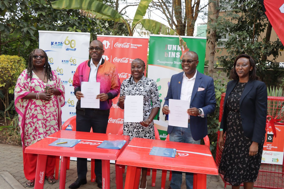 BinsJunky's tweet photo. In a bid to enhance our Value Chain in Waste Management, Junky Bins has today signed an MOU with @KAM_Kenya and @CCBAinKenya to consolidate Collection of Plastics.
#plastic #Recycle #circulareconomy #greeneconomy. https://t.co/5SFuchq9Bc