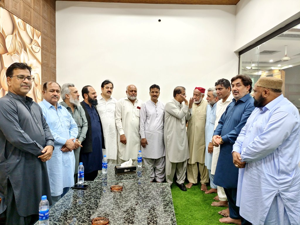 PmlnAyaz's tweet photo. #بہترین___عمل: 

                               شُکر الحَمْدُ ِلله
شاہ صاحب آپ کے اس بہترین عمل پر ہمیں انتہاٸی خوشی ہے اس سے پارٹی کو فاٸدہ ہوگا ملیر میں پارٹی اور مضبوط ہوگی آپکے اس بہترین عمل پر آپکو خراج تحسین پیش کرتا ہوں۔ 

#Weldone✌✌ Shah sb❤

#PMLN__Malir__Zindabad ❤ https://t.co/D8rtuuQI4D