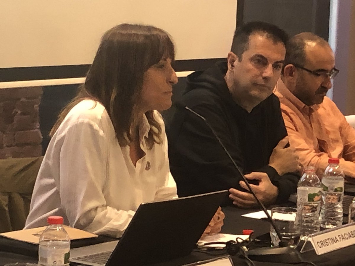 Pau i Solidaritat (@pauisolidaritat) on Twitter photo 🗣”El treball diari de les #CCOO va en la lĂnia d’assolir els #ODS”, assegura <a href="/CrisFaciaben/">Cristina Faciabenđź”»</a>, secretĂ ria d’<a href="/IntCCOO/">Internacional_CCOO 🌍</a>, dins l’acte que acull la seu de <a href="/ccoocatalunya/">CCOO de Catalunya</a> sobre l’ #Agenda2030
<a href="/Agenda2030F1M/">Paz y Solidaridad F1M #SomosCooperación 🇵🇸</a>
#LeaveNoOneBehind 🗣”El treball diari de les #CCOO va en la lĂnia d’assolir els #ODS”, assegura <a href="/CrisFaciaben/">Cristina Faciabenđź”»</a>, secretĂ ria d’<a href="/IntCCOO/">Internacional_CCOO 🌍</a>, dins l’acte que acull la seu de <a href="/ccoocatalunya/">CCOO de Catalunya</a> sobre l’ #Agenda2030
<a href="/Agenda2030F1M/">Paz y Solidaridad F1M #SomosCooperación 🇵🇸</a>
#LeaveNoOneBehind