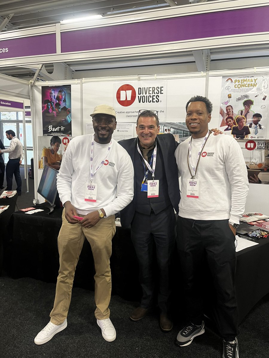 diversevoices's tweet photo. Today the @diversevoices team are at @TheEdPeopleShow in Kent π₯³π
If youre here we would love to meet you at stand 239! Really great to meet @chrisdysonHT, and so many other incredible educatorsπ
#theedpeopleshow #edpeopleshow #edutwitter #sbltwitter #ukedchat https://t.co/pHT59hUj82