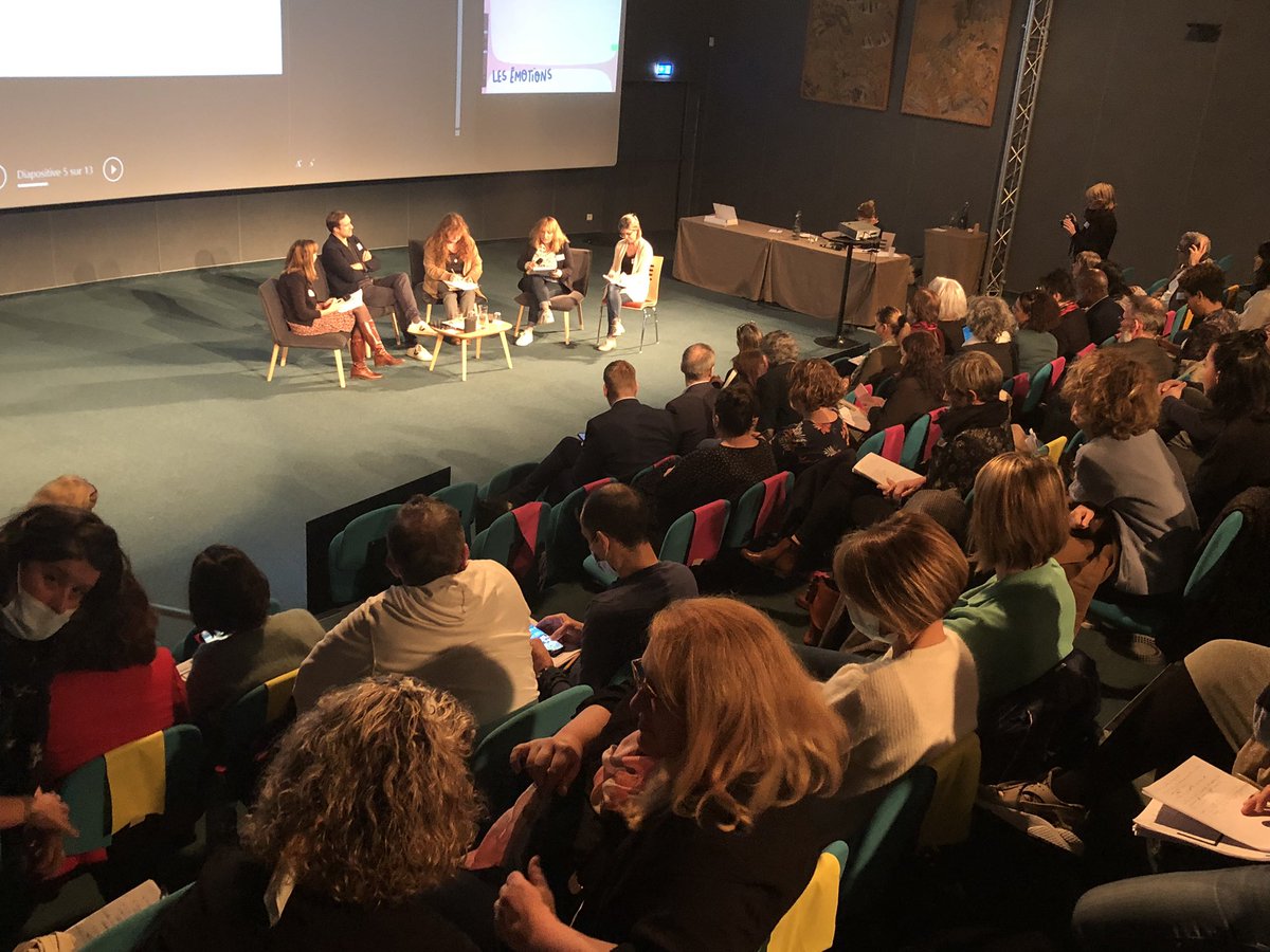 #ANFH2022 après narration by Frédéric Spinhirny, les participants, en sous groupe, réfléchissent sur les motivations  dans la #FPH - retour en plénière avec les 4 rapporteurs - mode Appréciative Inquiery, la richesse des retours ++… dans l’événement formation <a href="/AnfhBretagne/">ANFH Bretagne</a>