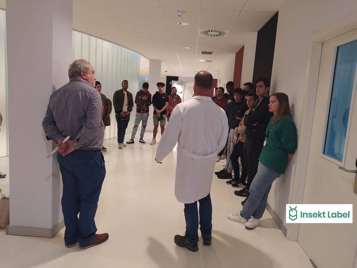 BizkaiaEmprende's tweet photo. #BizkaiaEgiten #BeazBizkaia
📢#droneak izan dira gaur goizeko protagonistak, #BICBizkaian, @dronebydrone -ren eskutik. Gainera, #InsektLabel bisitatu dogu.
🟥Eskerrik asko hizlariei, #LHEuskadi-ko zentroei eta #Provider posible egiten duzuen guztioi https://t.co/7lXmkRpy9Y