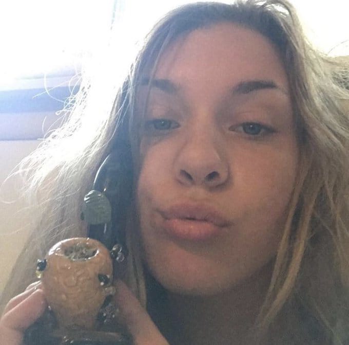 Lyndsay59768383's tweet photo. Salut salut 
Suis nouvelle sur ce site et j'veux des rencontres coquine 😜 
Dm moi et on discute https://t.co/aKSnPUS4qD