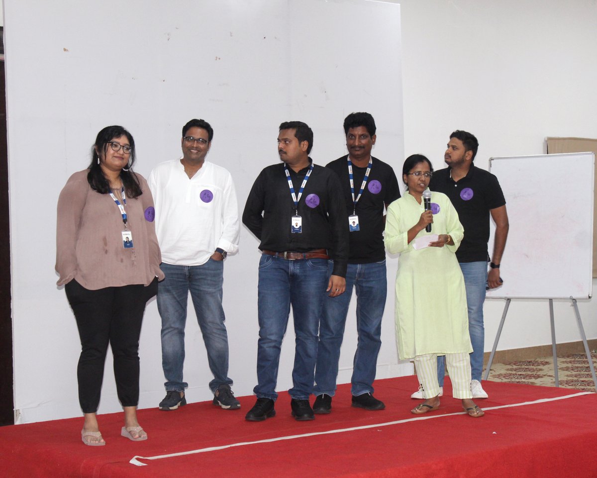 SMB_XL's tweet photo. and turned them into stunning business propositions. All the teams not only excelled at planning, communication, and marketing skills but also displayed great teamwork! #SMBXL #OfficeCulture #SharkTank #PeopleAndCulture #OfficeOffsite https://t.co/uT9T57z6EC