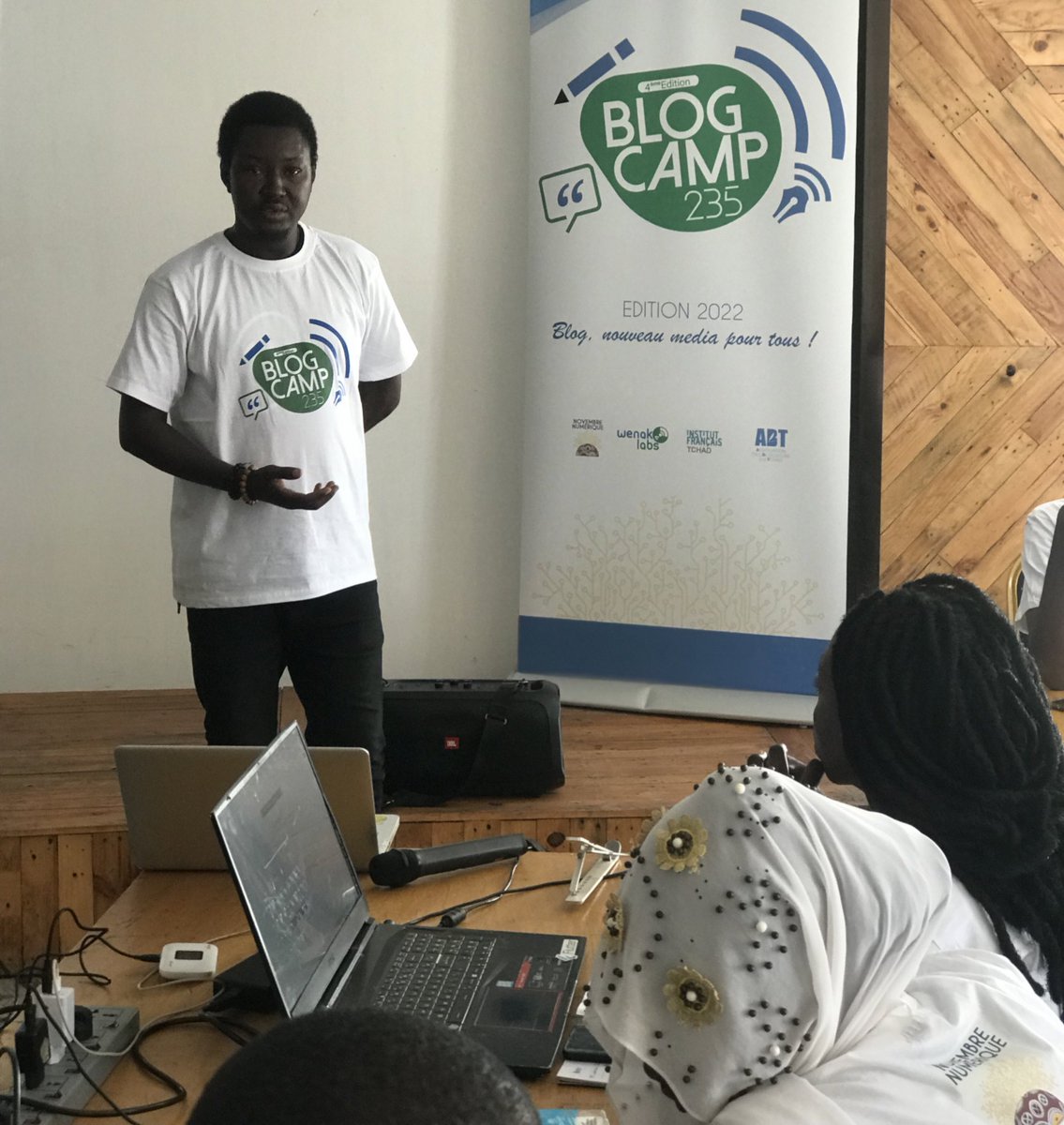 mahmoud_td's tweet photo. @deuhb « Créer un blog, c’est un exercice simple, mais l’animer régulièrement avec des contenus, c’est le plus grand défi pour un blogueur… »
#BlogCamp235 #Tchad #Adjib #NN8 https://t.co/MEg02fPy6e