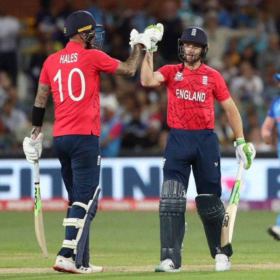 sportbible's tweet photo. ENGLAND ARE INTO THE #T20WORLDCUP FINAL! 🏴󠁧󠁢󠁥󠁮󠁧󠁿 https://t.co/mdAaolBeHF
