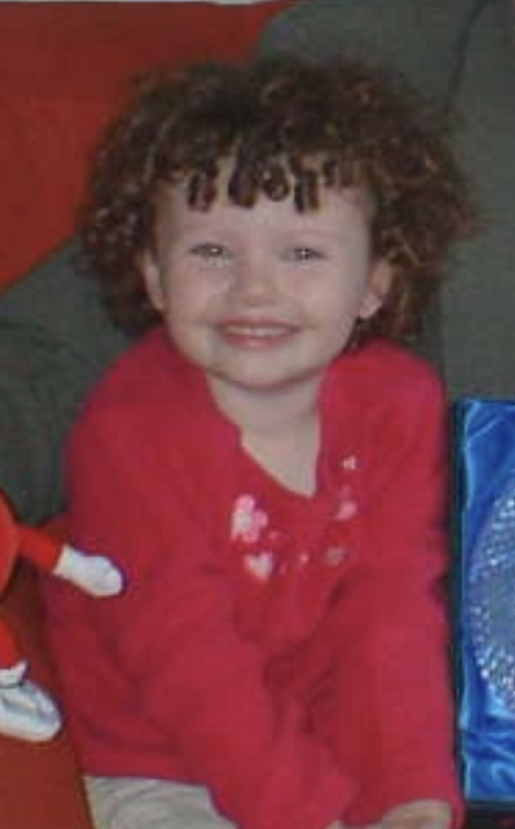 gedgey13's tweet photo. Happy 21st to our beautiful girl! ❤️ https://t.co/p2unOC1WVV