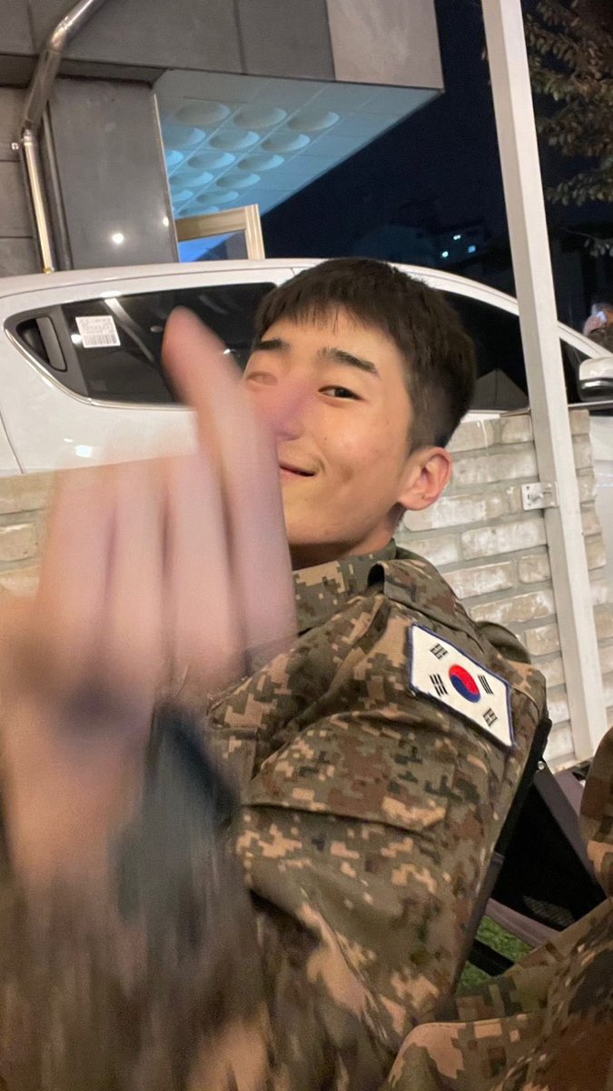 한승우네이버팬카페우승단 tweet media