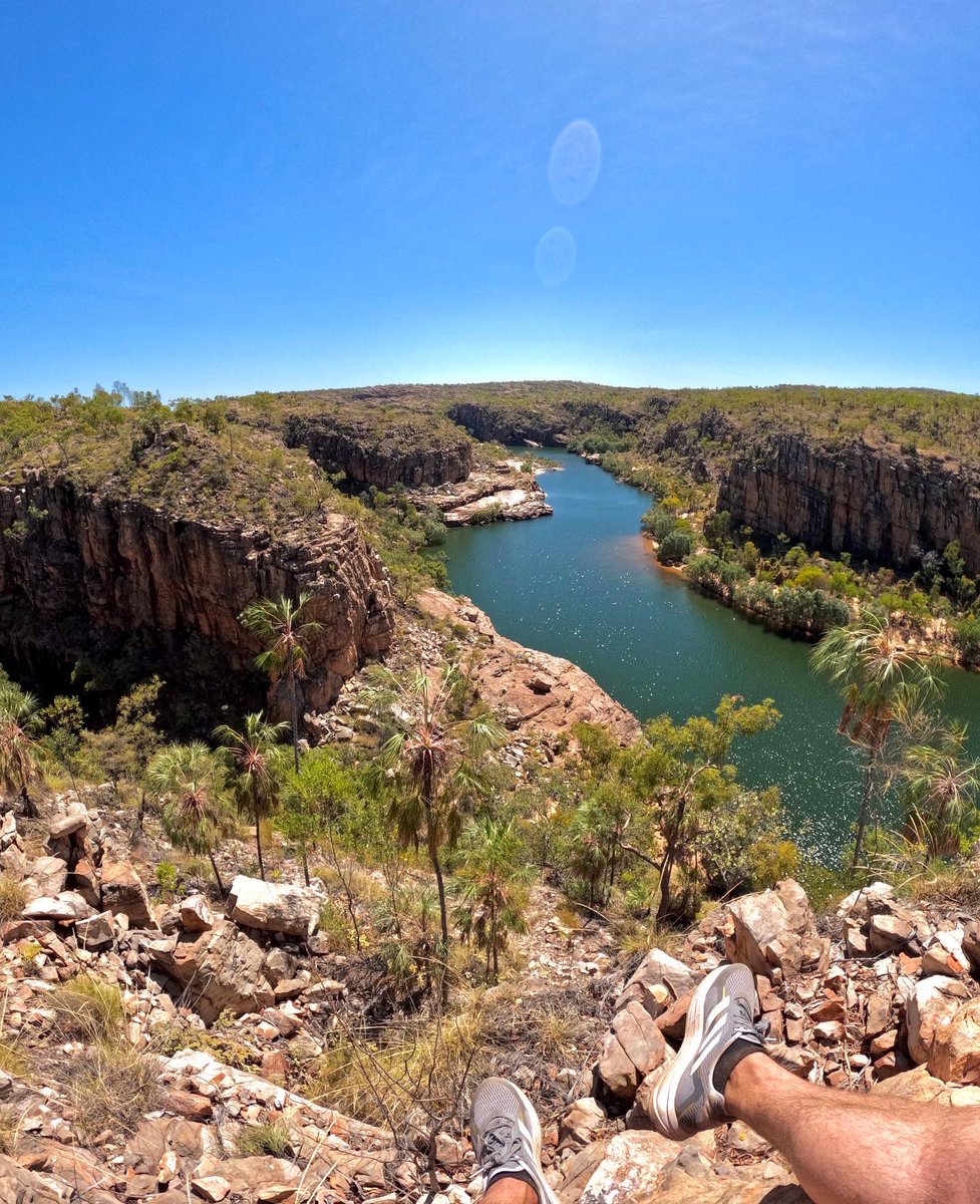 TravelByTy's tweet photo. Day 3: Kimberley's Road Trip
We had an early start waking up at the Nitmiluk Campground and started the day with a gorge boat tour. Afterwards we hiked along the gorge ridge line and took in some amazing views. 

#nitmiluknationalpark #roadtrip #australia #northernterritory https://t.co/ozN6iSetsY
