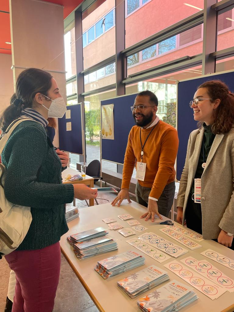 Today is the first day of the yEFIS Symposium. We are really excited to be here! Don't waste the oportunity to get an immune sticker and know more about GJSEI and SEI #immunology #earlycareerresearcher #lifesciences #yefis2022