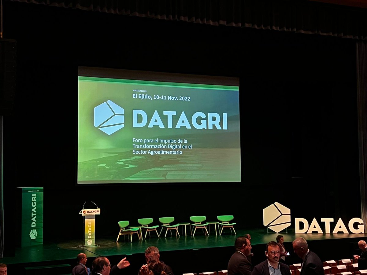 FITESA_Agro's tweet photo. #infoFITESA

🆙 Conoce el programa de la quinta edición de #DATAGRI2022 en El Ejido (Almería)

🚜 La transformación digital en el sector agrario será uno de los temas a tratar. 

📅 Se celebra hoy día 10 y mañana 11 de noviembre.

Más información 👇🏼

 🔗https://t.co/reXktmtNBQ https://t.co/NJaPFmNNj4