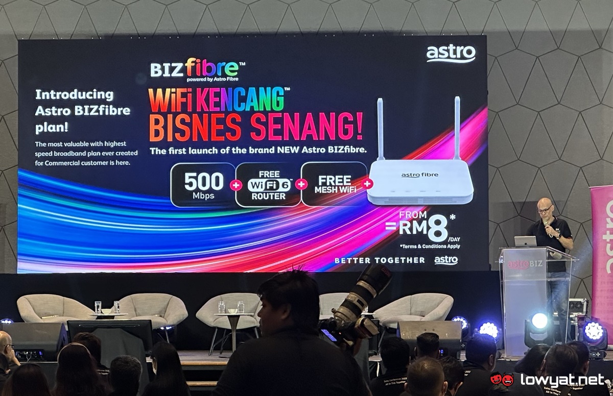 LowyatNET's tweet photo. #AstroMY #BIZfibre Goes Official: Starts At RM239 For 500Mbps
@astroonline
https://t.co/vROVMnpP93 https://t.co/EBoBpjlw38