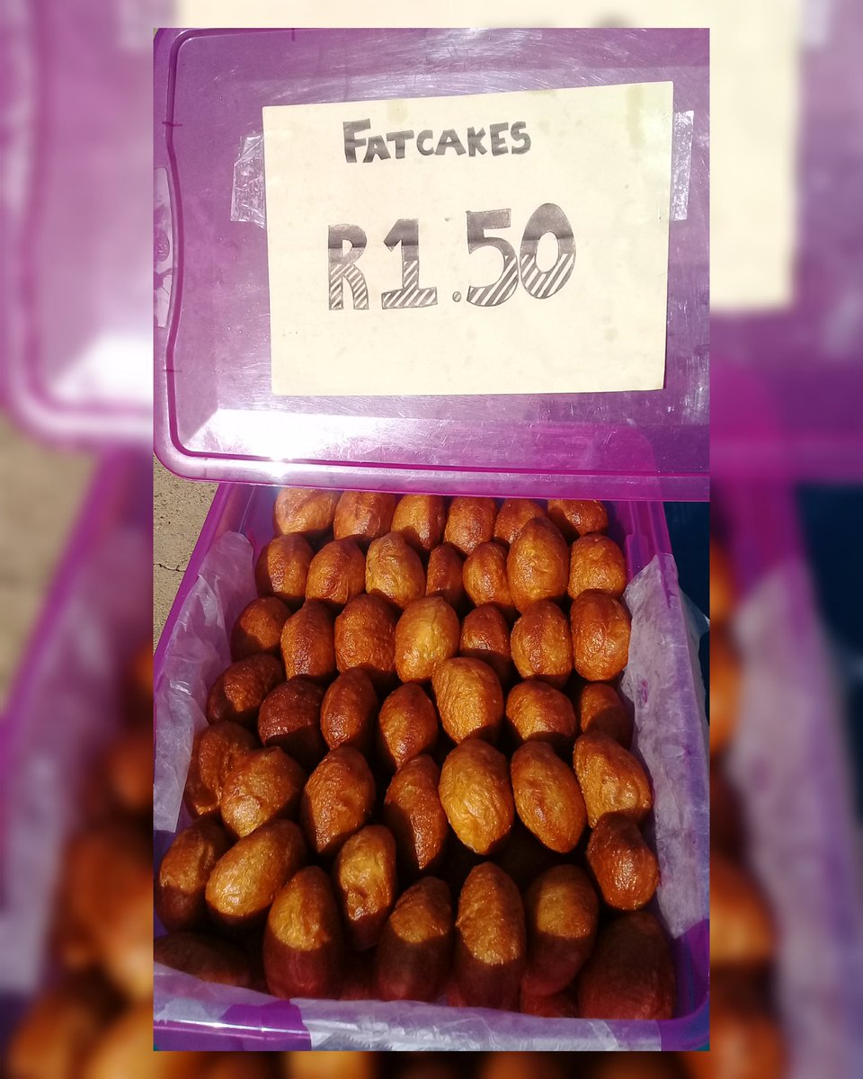 JonathanTladi's tweet photo. @MantsoePout @Vodacom @METROFMSA This summer, I am selling my delicious fat cakes in Pretoria to make an extra buck! 🤑 I mean after all, 17 December is my birthday. 🎉 #UnlockYourSummer #MetroUnlockYourSummer @METROFMSA @Vodacom https://t.co/mTQHliYl8C
