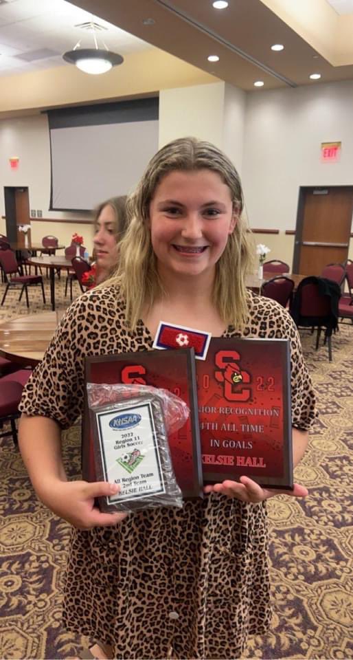 runner1662's tweet photo. “Senior Soccer Banquet 2022”
1. 4th - All Time Scorer in Scott County History 2. 2nd Team All Region 3. 1st Team All District https://t.co/ew1DM0oxk2