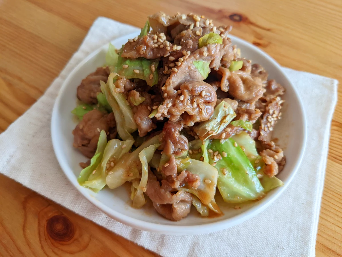 最強のおかずはこれ！お手軽「豚盛り味噌キャベツ」。