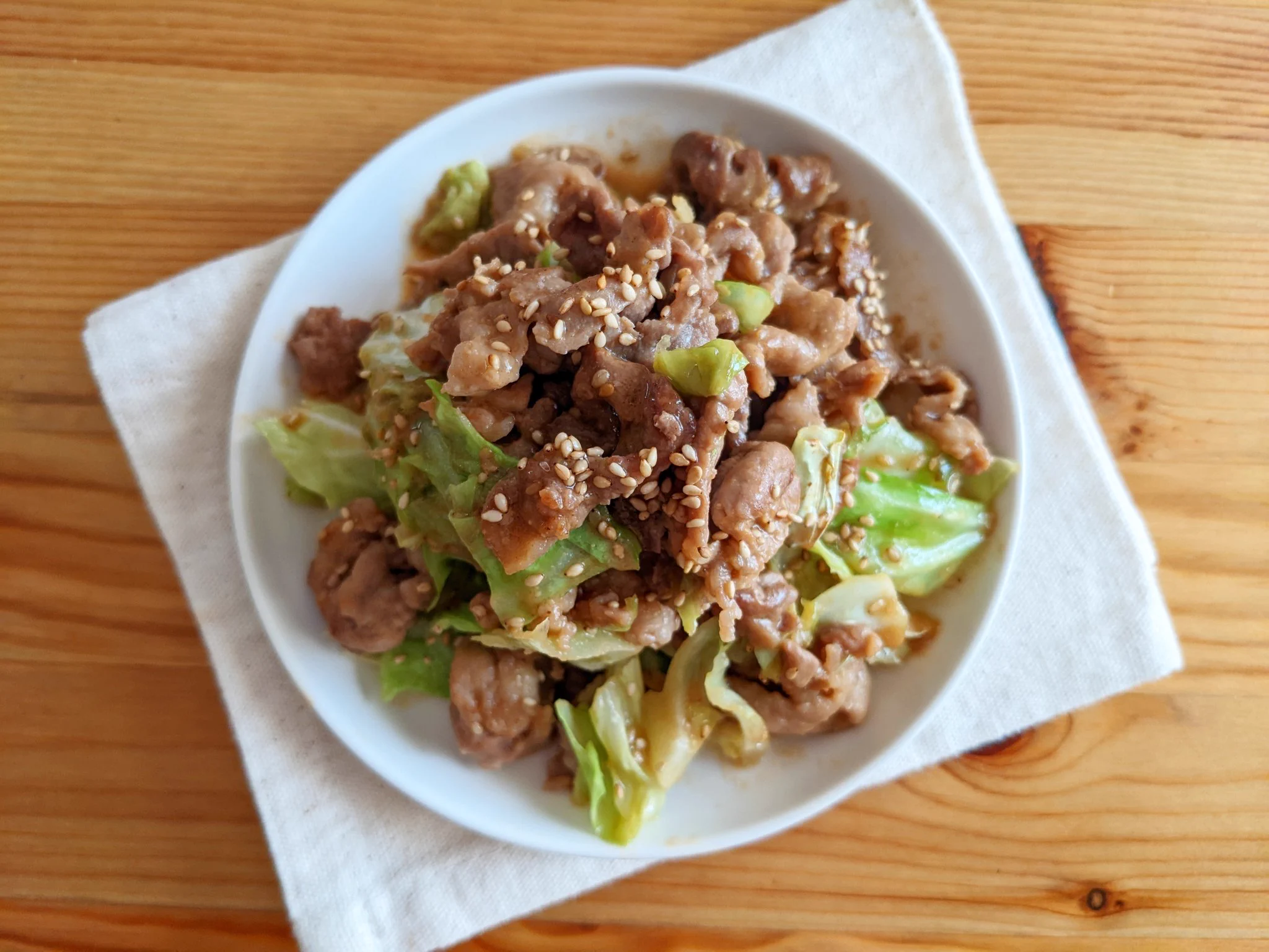 最強のおかずはこれ！お手軽「豚盛り味噌キャベツ」。