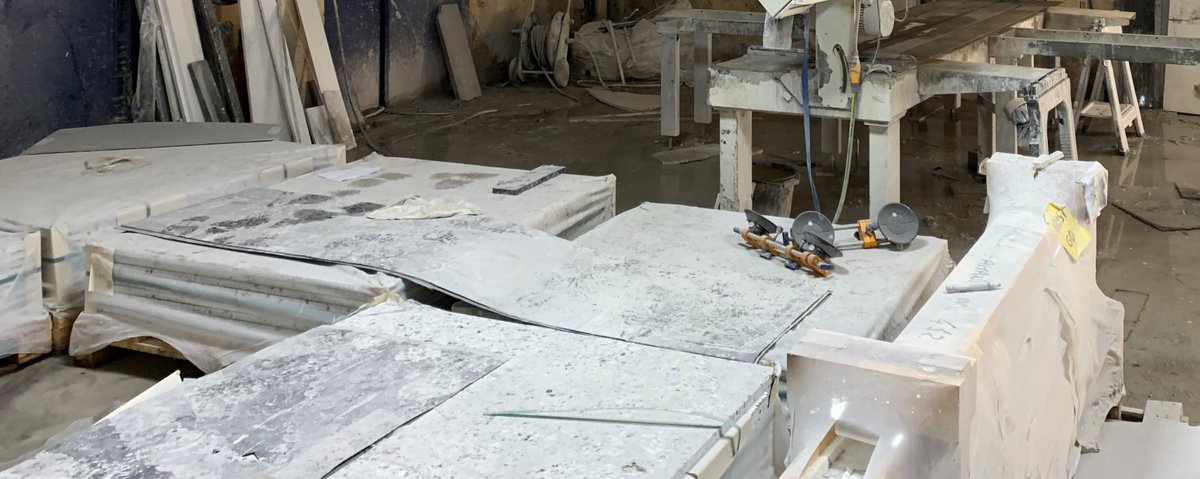 H_S_E's tweet photo. At an inspection of a worktop manufacturer, a HSE inspector found a lack of water suppression and poor housekeeping that was putting workers' respiratory health at risk. The company was given an Improvement Notice to ensure workers’ health is protected. https://t.co/Ydsgq2ISq3 https://t.co/gr772xkSsW