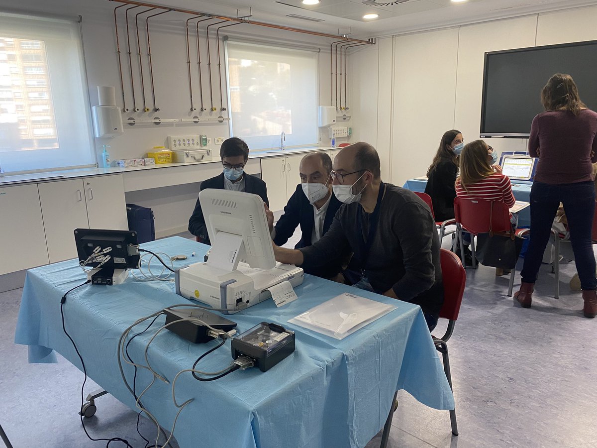 Nuria (@nrivasgandara) on Twitter photo Hoy celebramos el XXXII curso de dispositivos cardíacos implantables. Nuevo formato y escenario. Talleres prácticos con simuladores. <a href="/vallhebron/">Vall d'Hebron</a> <a href="/JordiBaneras/">Jordi Bañeras</a> <a href="/SimulacioVH/">Vall d'Hebron Centre de Simulació Clínica Avançada</a> Hoy celebramos el XXXII curso de dispositivos cardíacos implantables. Nuevo formato y escenario. Talleres prácticos con simuladores. <a href="/vallhebron/">Vall d'Hebron</a> <a href="/JordiBaneras/">Jordi Bañeras</a> <a href="/SimulacioVH/">Vall d'Hebron Centre de Simulació Clínica Avançada</a>