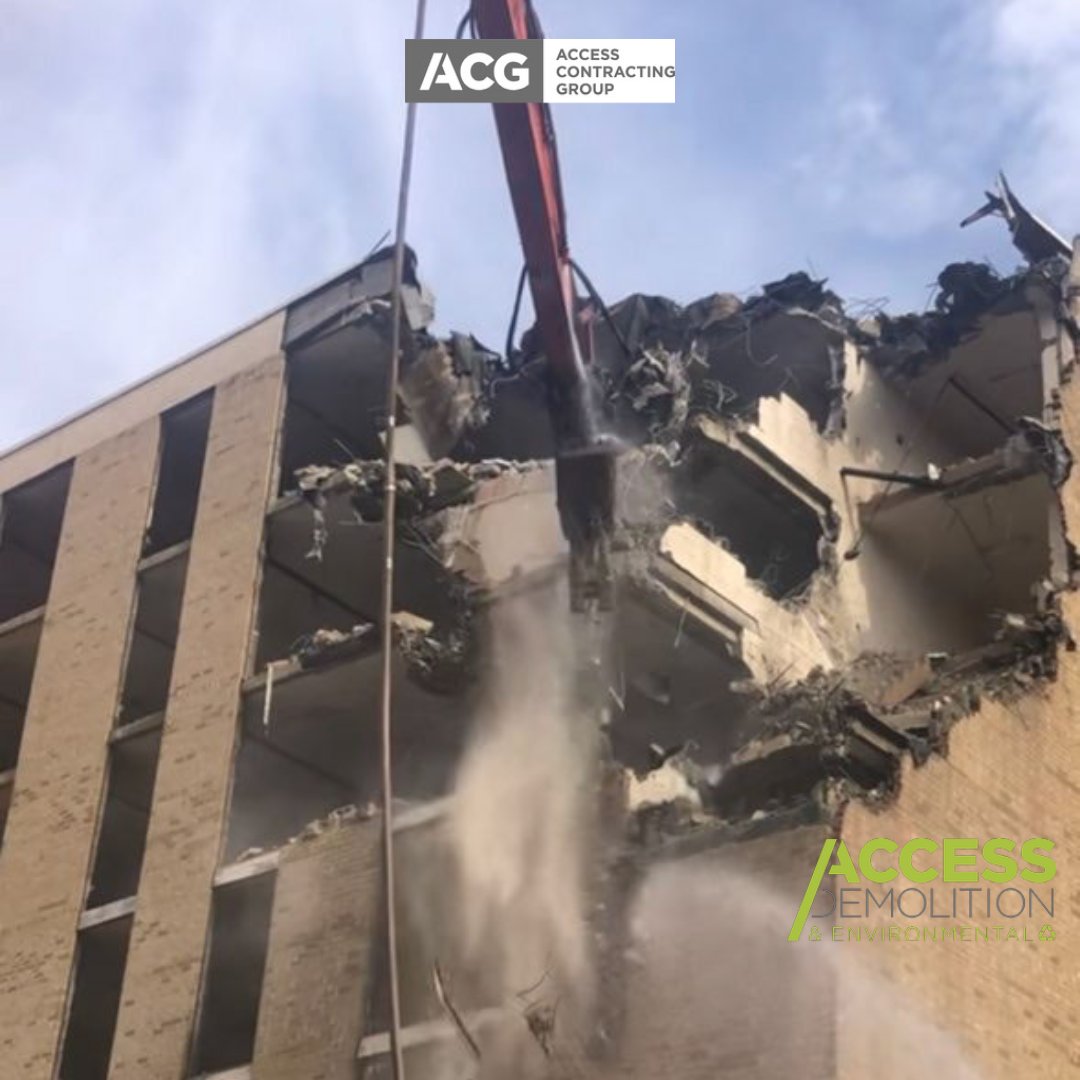 accessdemomd's tweet photo. Starting a tare down in Reston, VA

#Access #ACG #AccessDemolition #Demo #DemoRemoval #Safety #BusinessPage #VADemo https://t.co/AENdcnKUVW