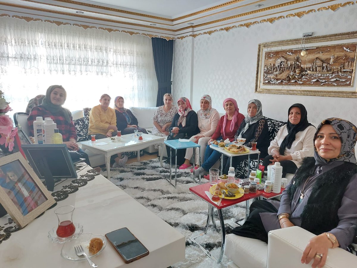 Cananperi2's tweet photo. Çankırı ekipleri ile toplantılar devam bronzum Afife Küçükdemir 🇹🇷🇹🇷🇹🇷 https://t.co/n1chIXthgB