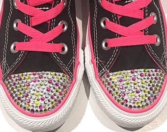 AllThngzMcBling's tweet photo. When you wanted to be a #mcbling girl in the #mid2000s but you were like 9. #borninthewronggeneration https://t.co/DPJIVg0QiM