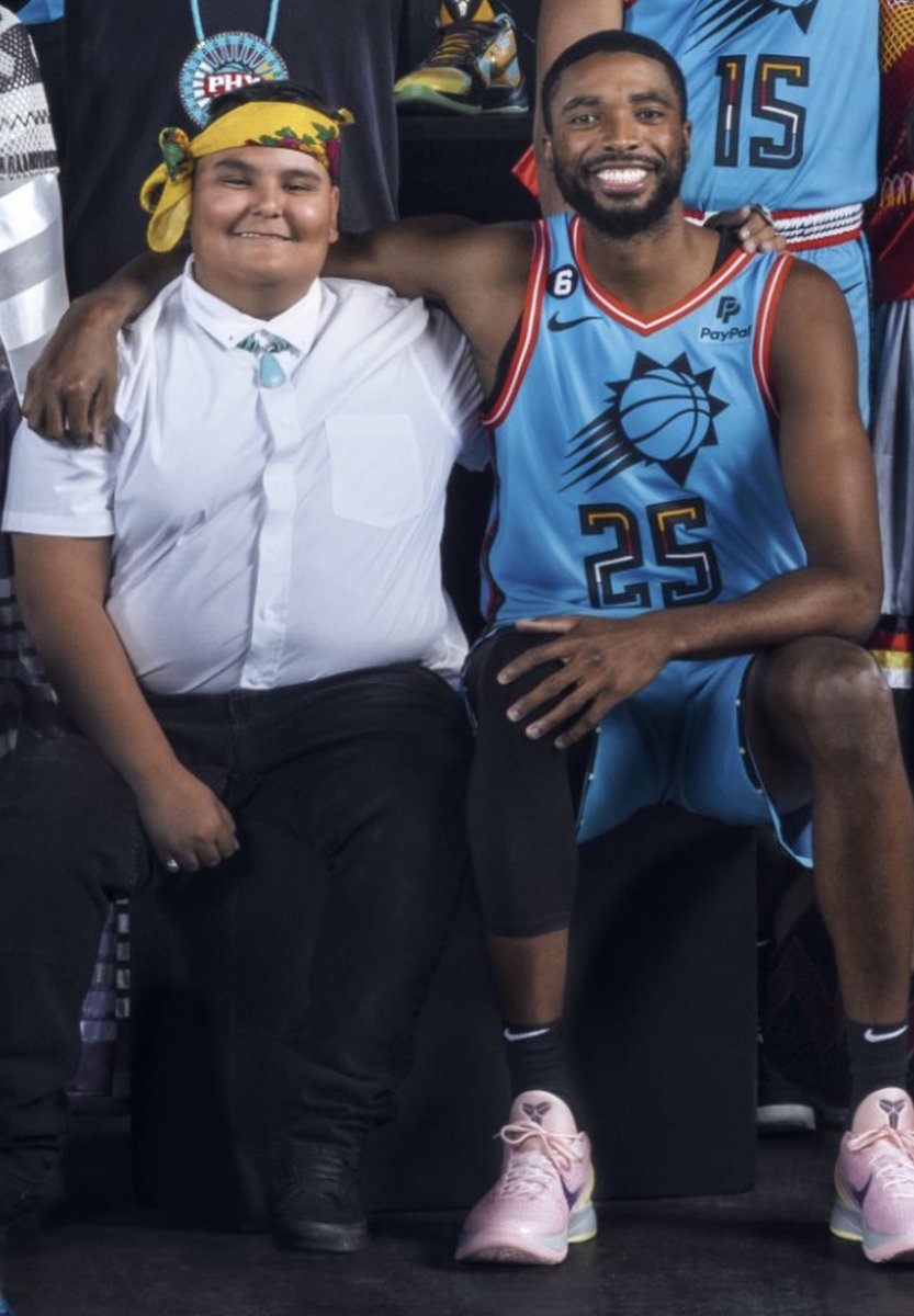 blakekimball's tweet photo. .@Mikal_bridges is everyone’s best friend. https://t.co/VvEKJce1PB