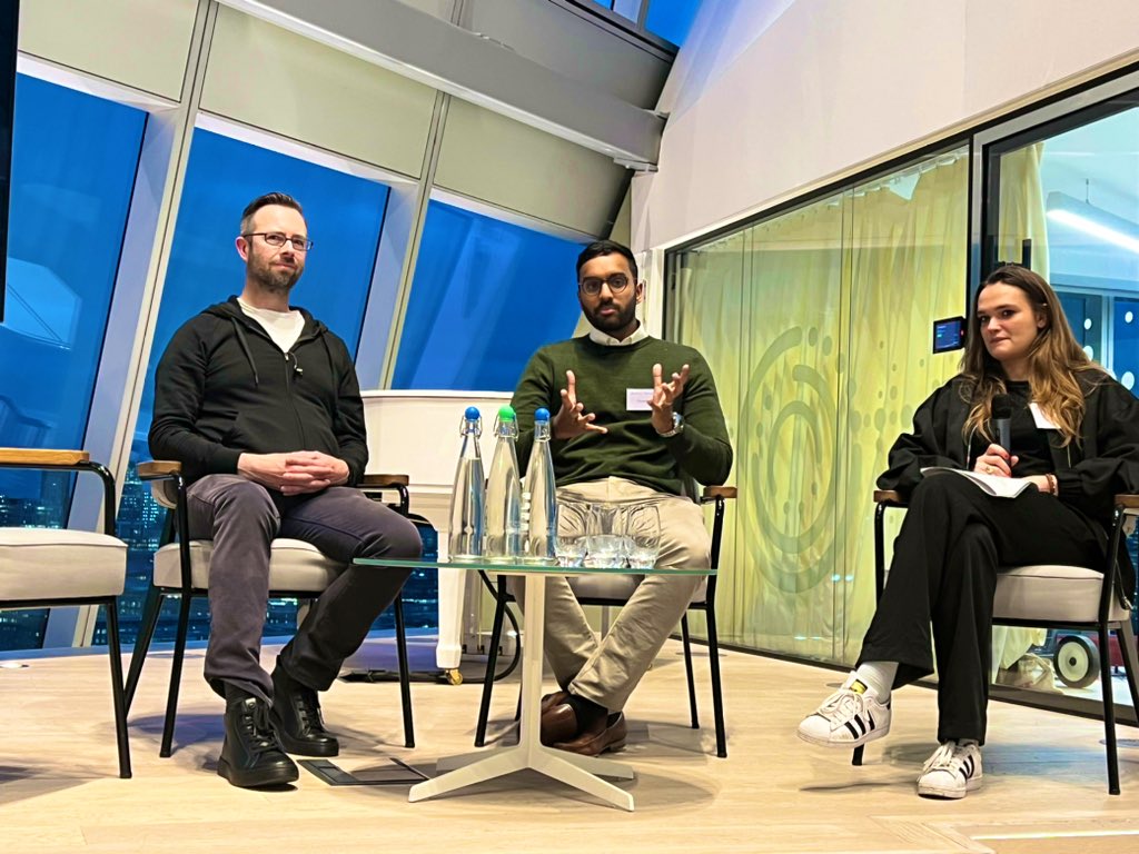 Fellow <a href="/GBxGlobal/">GBxGlobal</a> board member &amp; Cred Protocol CEO <a href="/juliangay/">Julian Gay</a> and <a href="/MastercardUK/">MastercardUK</a> Matthew Fernandes helping us make sense of crypto - helpfully moderated by @EDuijnstee #SVc2UK Horizon Summit.