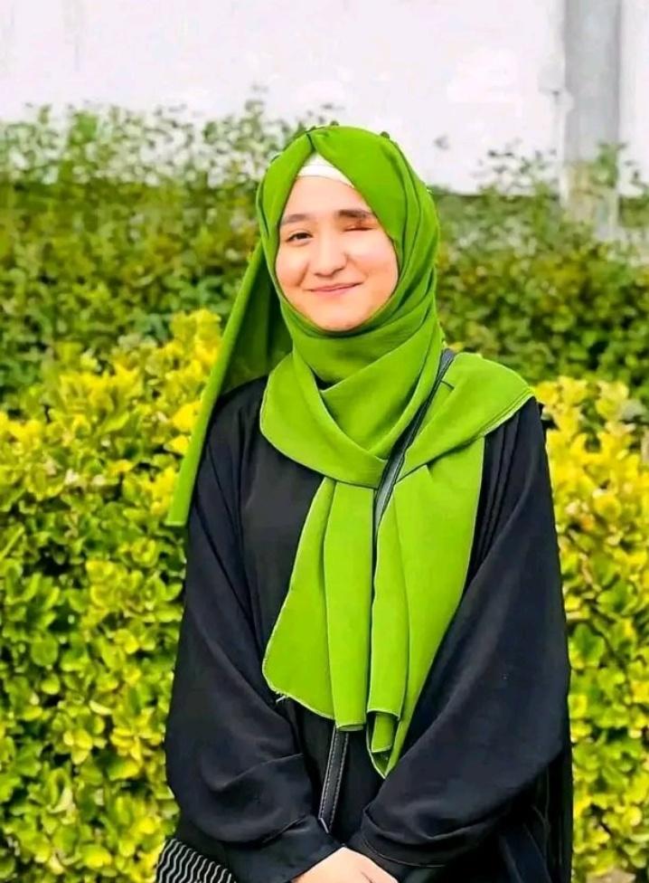 Sabria19951026's tweet photo. به شجاعت تان افتخار میکنم با دیدن تان به اینده روشن هزاره ها امیدوار میشوم
#StopHazaraGenocide
#FreeZarifaYaqubi https://t.co/IRqNLm5a4e