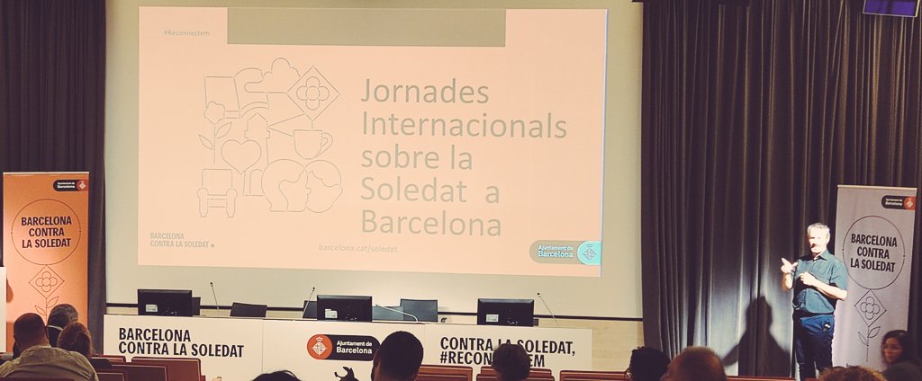 mireiagarr's tweet image. &quot;Luchar por la accesibilidad es luchar contra la soledat&quot; ho explica la Beni Gómez-Zúñiga presentant l&apos;estudi de la @UOCuniversidad i @BCN_Accessible sobre la situació de soledat de les persones amb #discapacitat | Jornades Internacionals sobre la Soledat #Reconnectem