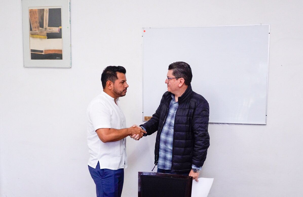 Chalo Flores tweet media