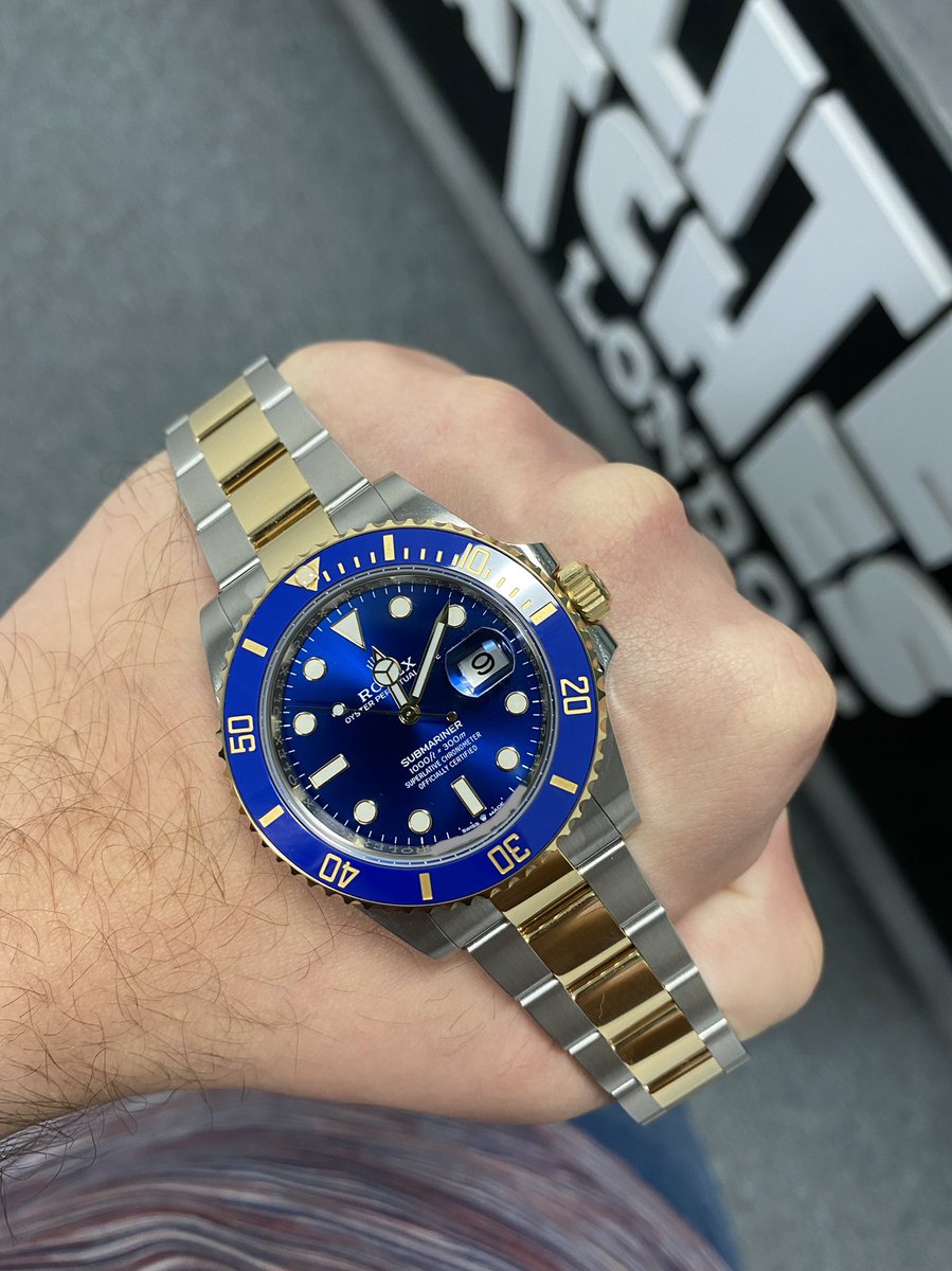 2022 unworn 41mm Bluesy now in stock ✔️ This sunburst dial is something else 🤩💙💛 - Dm to reserve 🤝