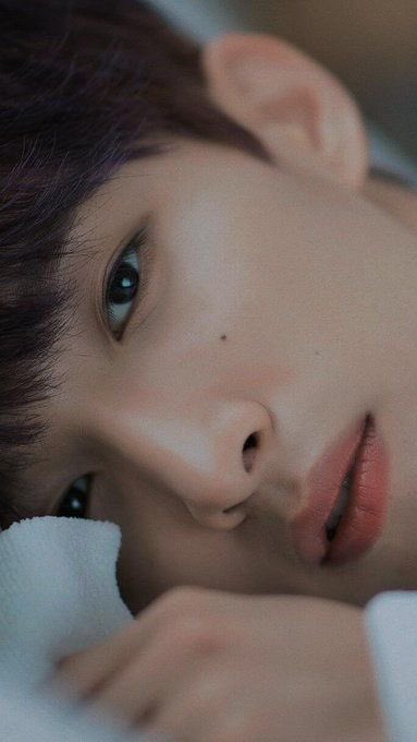 kyeomdaily's tweet photo. short appreciation thread for dokyeom’s choco-chip mole 🤎 #도겸 https://t.co/uksPHUYBEC