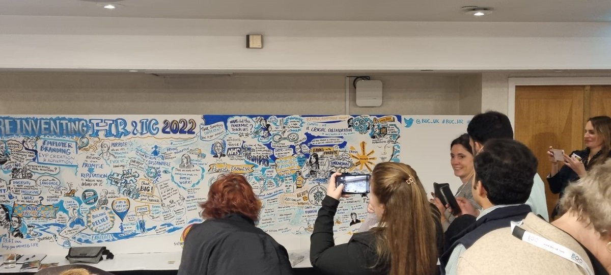 CreativeConnection tweet media