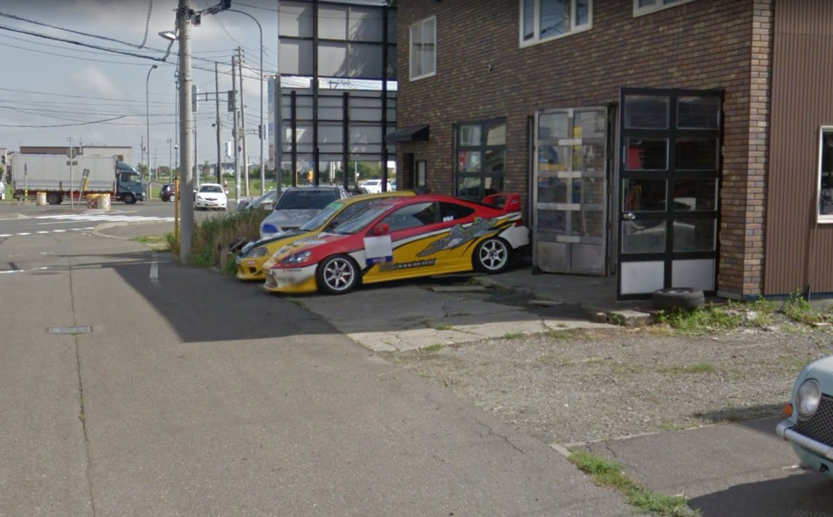 Cars_SV's tweet photo. Another japanese shop, another few gems. This time, a Nissan PAO, and a crashed Honda Integra Type R DC1 plus Integra DC2 and EK Civic touring cars. That Toyota Altezza does not look stock either
An interesting selection
Hokkaido, Japan - September 2016 #SV_Classics #SV_Tuners https://t.co/UFdqQ0jsMc