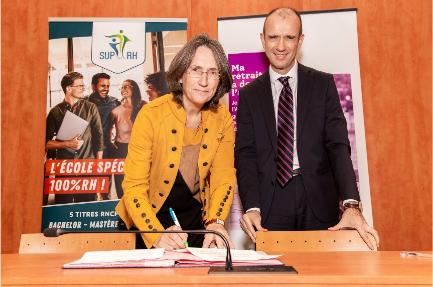 SUPdesRH's tweet photo. 🤝 Le 09/11, nous avons eu le plaisir de signer un nouveau #partenariat avec l'@AgircArrco. Une signature qui s'est déroulée après avoir organisé une première conférence avec nos apprenants de Bachelor.⁣ De beaux événements sont à venir ! https://t.co/bivlSBhT6v